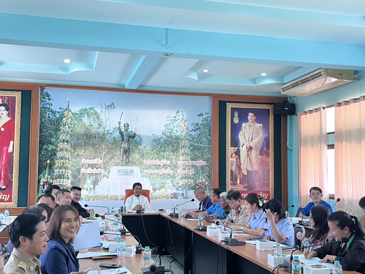 พช.แจ้ห่ม ดำเนินโครงการนำเสนอผลการจัดเก็บและรับรองคุณภาพข้อมูล จปฐ.ระดับอำเภอ ประจำปี 2569 