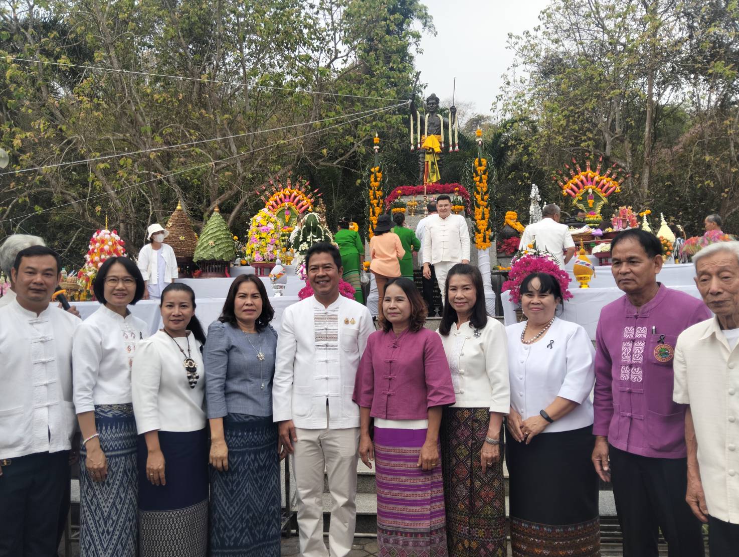 พช.แจ้ห่ม:  ร่วมพิธีบวงสรวงสักการะเจ้าพ่อพญาคำลือ