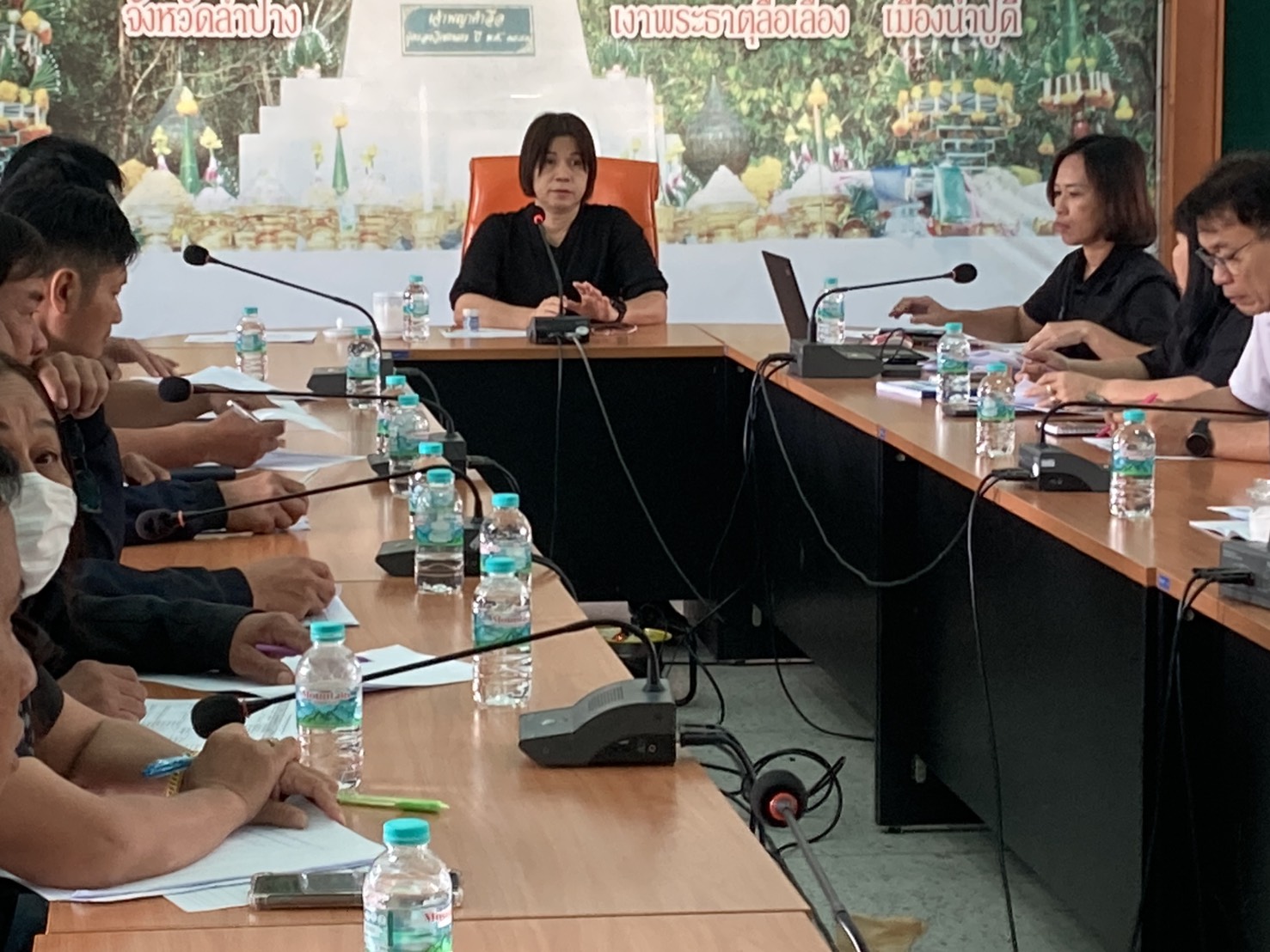 พช.แจ้ห่ม : ร่วมพิจารณาคัดเลือกราษฎรผู้ยากไร้ ผู้ด้อยโอกาส ผู้สูงอายุและผู้พิการ เข้าร่วมโครงการเหล่ากาชาดจังหวัดลำปาง ครั้งที่ 1/2569