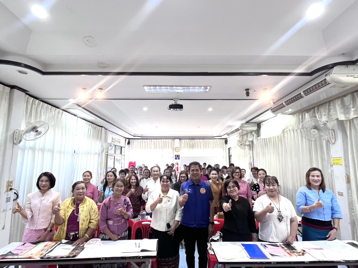 พช.แจ้ห่ม : ดำเนินโครงการเพิ่มประสิทธิภาพการปฏิบัติงานกองทุนพัฒนาบทบาทสตรีแก่กลไกการขับเคลื่อนกองทุนพัฒนาบทบาทสตรี  กิจกรรมเพิ่มประสิทธิภาพการปฏิบัติงานกองทุนพัฒนาบทบาทสตรีแก่กลไกการขับเคลื่อนกองทุนพัฒนาบทบาทสตรี ระดับอำเภอ