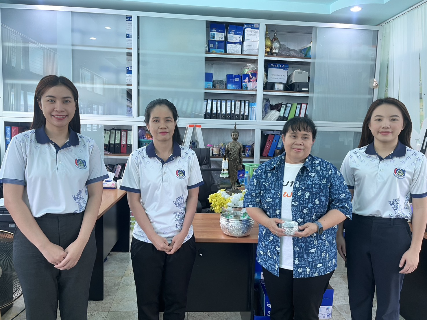 พช.แจ้ห่ม : สรงน้ำ “พระพุทธพัฒนปชานาถ” (พระพุทธรูปประจำกรมการพัฒนาชุมชน) 