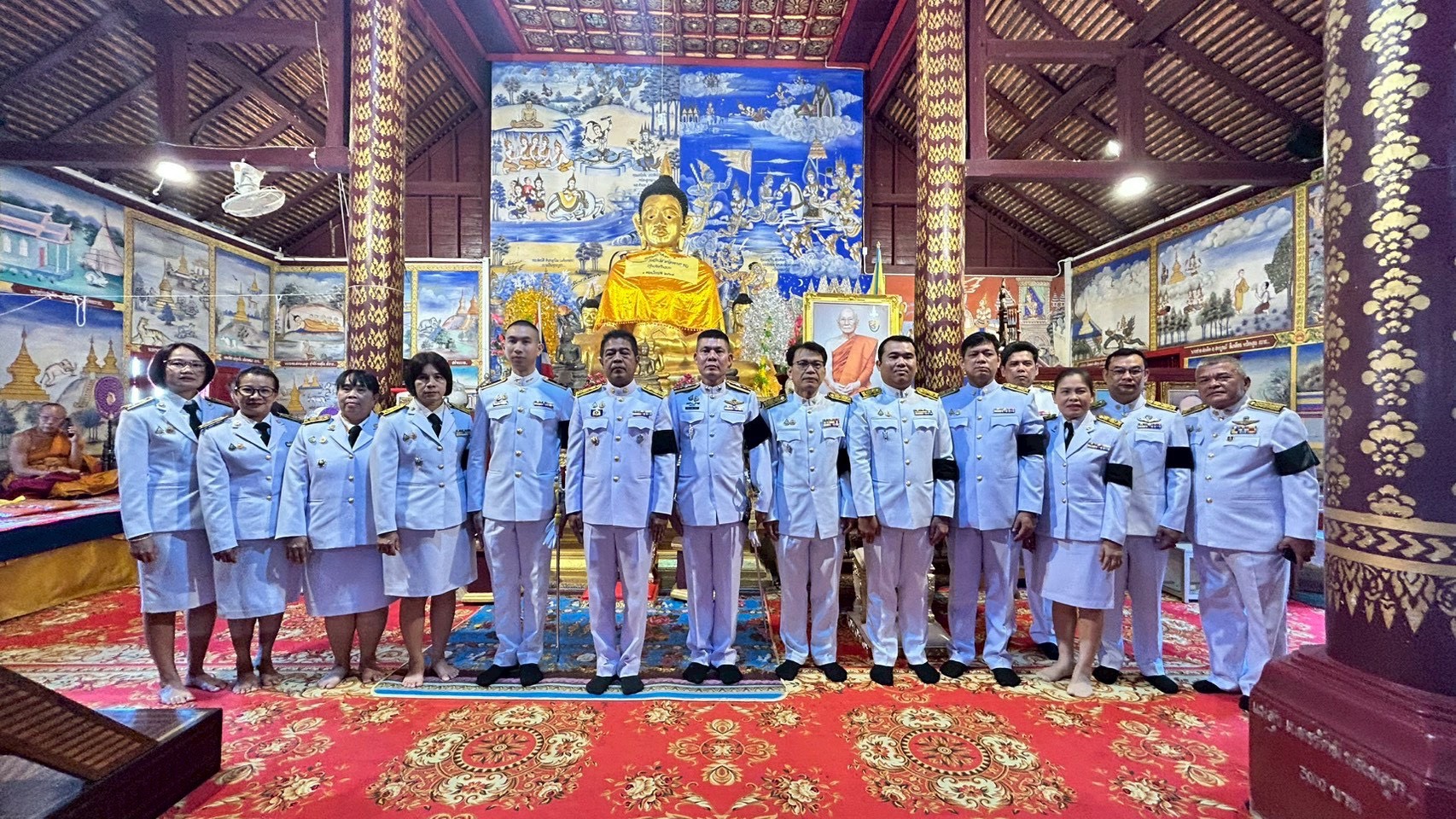 พช.แจ้ห่ม  : ร่วมพิธีเจริญพุทธมนต์ และทำบุญตักบาตรถวายพระกุศล