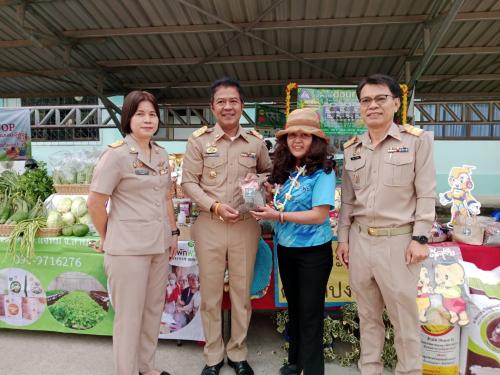 พช.แจ้ห่ม: ตลาดนัดสินค้า OTOP และสินค้า OTOP และสินค้าเกษตรอำเภอแจ้ห่ม 